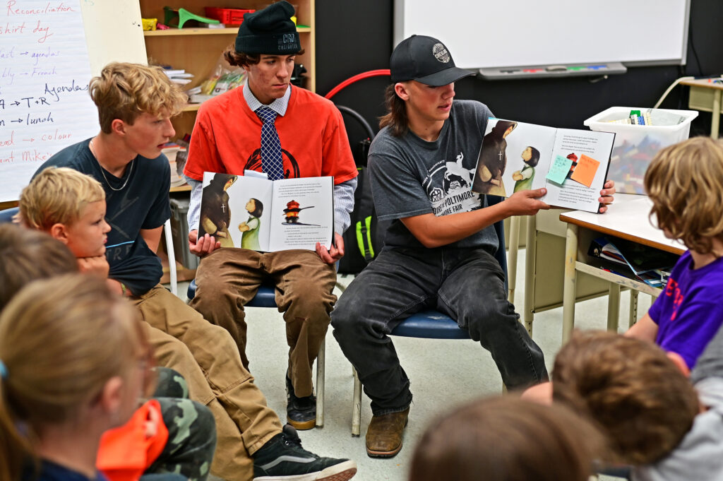 SMHS students read to Queen E students